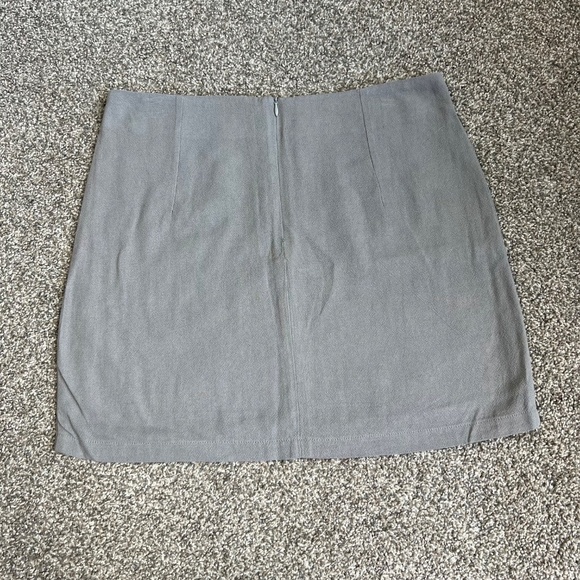 Altar'd State NWT Gray Boho Embroidered Linen Cotton Mini Skirt, Size Medium - Picture 4 of 5